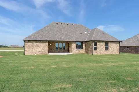 Exterior - 1026 Jaden Blvd, Tuttle, OK 73089 photo 8 of 8