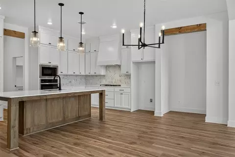 Kitchen - 1424 SW 159th St, Moore, OK 73170 photo 5 of 5