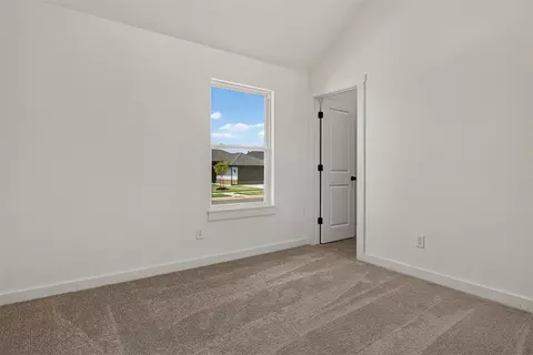 Bedroom - 1424 SW 159th St, Moore, OK 73170 photo 1 of 5