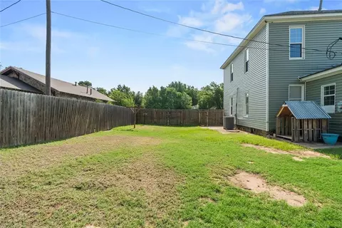 Exterior - 301 N Wikoff Ave, Watonga, OK 73772 photo 13 of 15