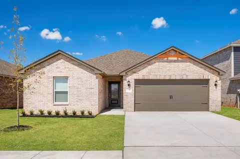 744 Luna Way, Tuttle, OK 73089 photo 1
