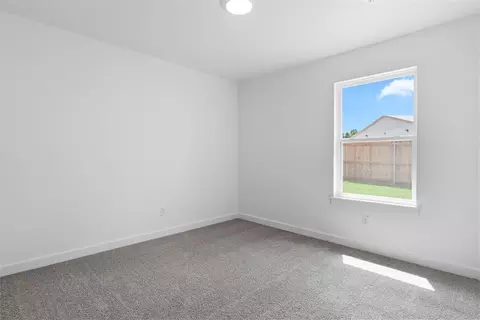 Bedroom - 151 Pleasant Vw, Harrah, OK 73045 photo 3 of 6