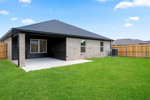 Exterior - 151 Pleasant Vw, Harrah, OK 73045 photo 3 of 4