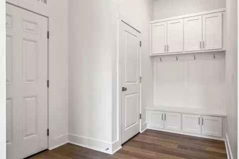 Entry Way - 151 Pleasant Vw, Harrah, OK 73045 photo 3 of 4