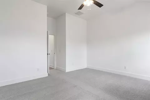 Bedroom - 151 Pleasant Vw, Harrah, OK 73045 photo 6 of 6