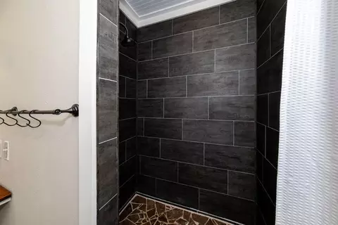 Bath - 611 Wichita Ave, Devol, OK 73531 photo 3 of 6