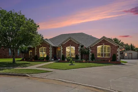 425 Summit Way, Norman, OK 73071 photo 1