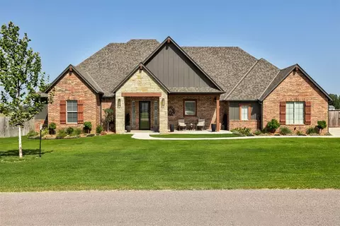 1236 Dorsi Ct, Newcastle, OK 73065