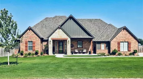1236 Dorsi Ct, Newcastle, OK 73065