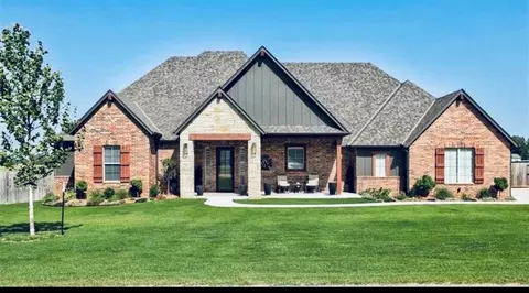 1236 Dorsi Ct, Newcastle, OK 73065