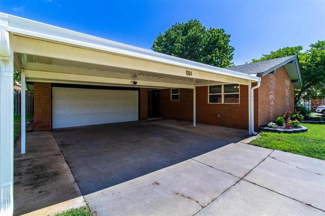 604 SW 23rd St, El Reno, OK 73036