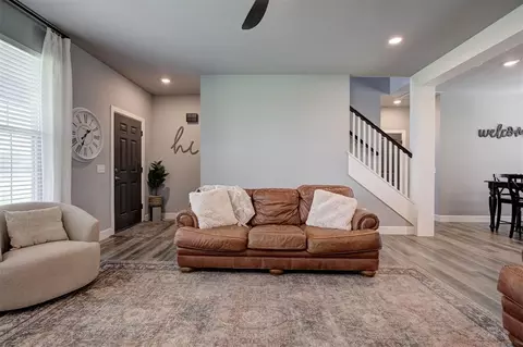 Entry Way - 22575 Ranch Rd, Purcell, OK 73080 photo 2 of 5