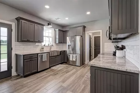 Kitchen - 22575 Ranch Rd, Purcell, OK 73080 photo 3 of 6
