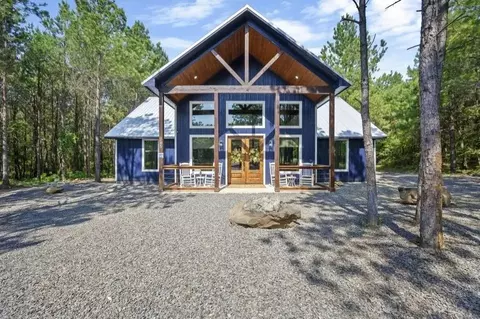 285 Bear Pine Trl, Broken Bow, OK 74728 photo 1