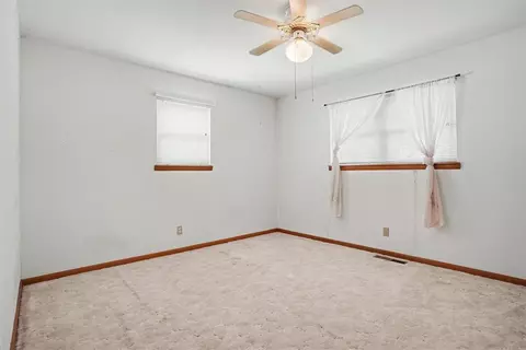 Bedroom - 116 N Poplar Ave, Erick, OK 73645 photo 4 of 7