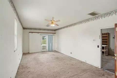 Bedroom - 116 N Poplar Ave, Erick, OK 73645 photo 7 of 7