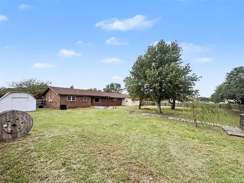 Exterior - 116 N Poplar Ave, Erick, OK 73645 photo 8 of 10