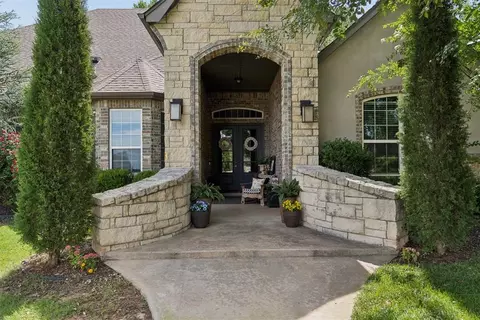 10404 Cherrywood Dr, Oklahoma City, OK 73151
