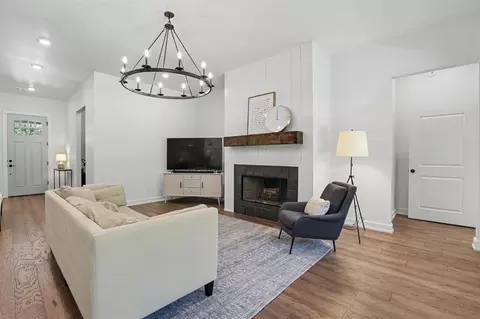 Living - 13075 Broken Arrow, Arcadia, OK 73007 photo 3 of 4