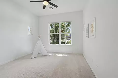 Bedroom - 13075 Broken Arrow, Arcadia, OK 73007 photo 3 of 5