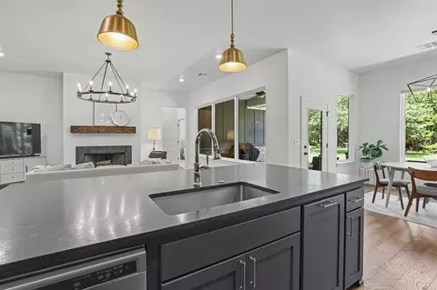 Kitchen - 13075 Broken Arrow, Arcadia, OK 73007 photo 4 of 5