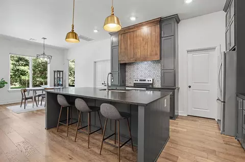 Kitchen - 13075 Broken Arrow, Arcadia, OK 73007 photo 2 of 5