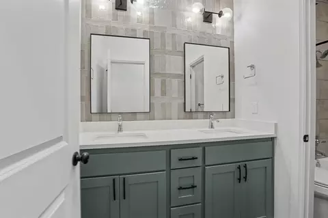 Bath - 13075 Broken Arrow, Arcadia, OK 73007 photo 6 of 9
