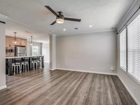 Living - 35010 Ew Ew 1290 Rd, Maud, OK 74854 photo 2 of 4
