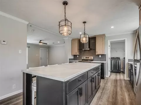 Kitchen - 35010 Ew Ew 1290 Rd, Maud, OK 74854 photo 3 of 8
