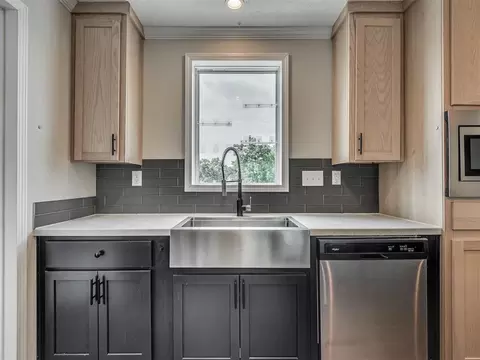 Kitchen - 35010 Ew Ew 1290 Rd, Maud, OK 74854 photo 8 of 8