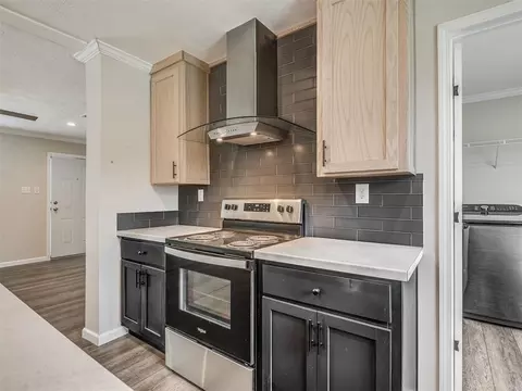 Kitchen - 35010 Ew Ew 1290 Rd, Maud, OK 74854 photo 5 of 8