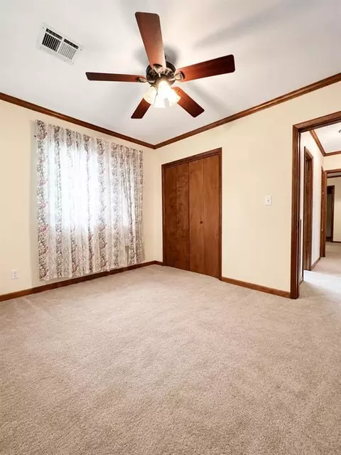920 E Maple St, Cushing, OK 74023 photo 16
