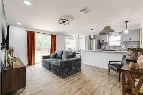 8420 NW 92nd St, Oklahoma City, OK 73132