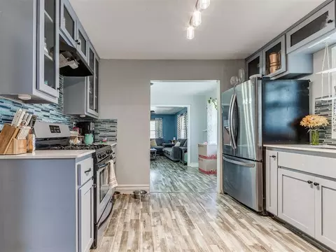 Kitchen - 515 W Oklahoma St, Mcloud, OK 74851 photo 4 of 4