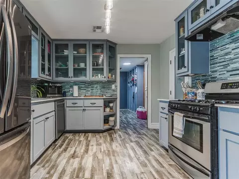 Kitchen - 515 W Oklahoma St, Mcloud, OK 74851 photo 1 of 4