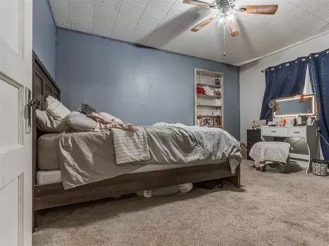 Bedroom - 515 W Oklahoma St, Mcloud, OK 74851 photo 7 of 9