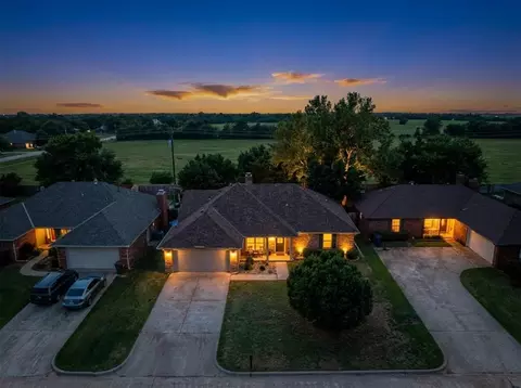11124 Ashford Dr, Yukon, OK 73099