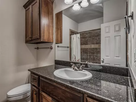 Bath - 1112 Ella Dr, Tuttle, OK 73089 photo 6 of 8
