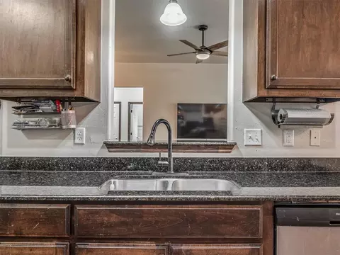 Kitchen - 1112 Ella Dr, Tuttle, OK 73089 photo 3 of 6