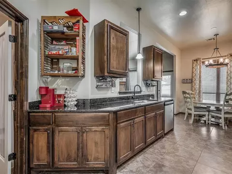 Kitchen - 1112 Ella Dr, Tuttle, OK 73089 photo 4 of 6