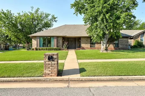 2700 Summer Set Trl, Edmond, OK 73012
