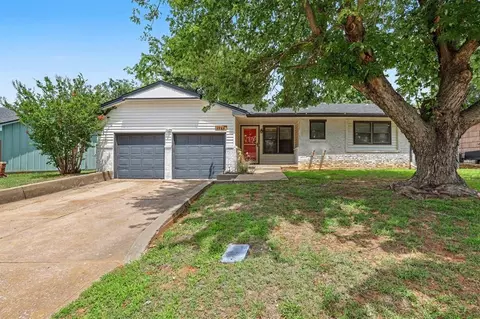 1724 Serenade Dr, Oklahoma City, OK 73130