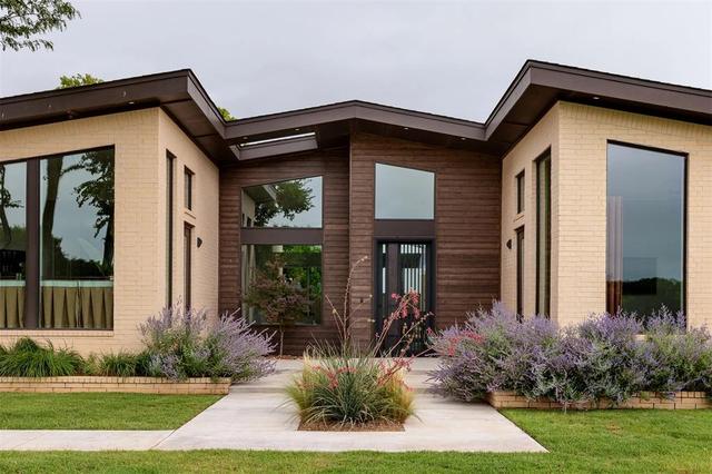 559 SW Pedras Cir, Newcastle, OK 73065