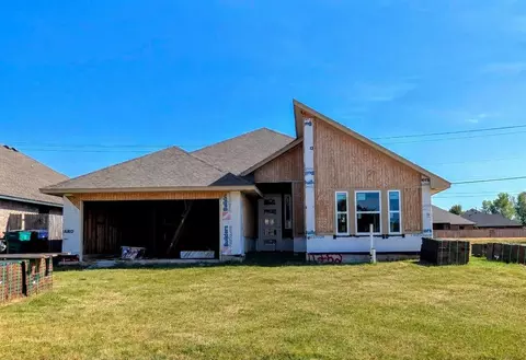 11752 SW 15th Ter, Yukon, OK 73099