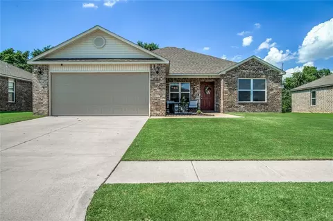 317 SE 1st St, Newcastle, OK 73065