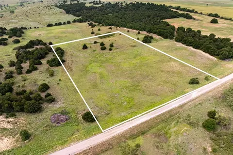 EW 0690 Road, Seiling, OK 73663 photo 2