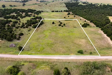 EW 0690 Road, Seiling, OK 73663 photo 1