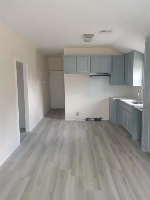 709 E Main St, Ardmore, OK 73401 photo 3