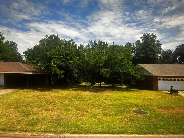 2725 NW 41st St, Oklahoma City, OK 73112