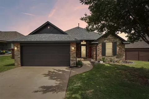 9109 NW 90th Cir, Yukon, OK 73099